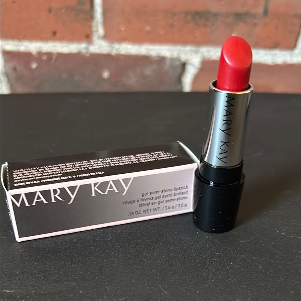Mary Kay Red Smolder Lipstick